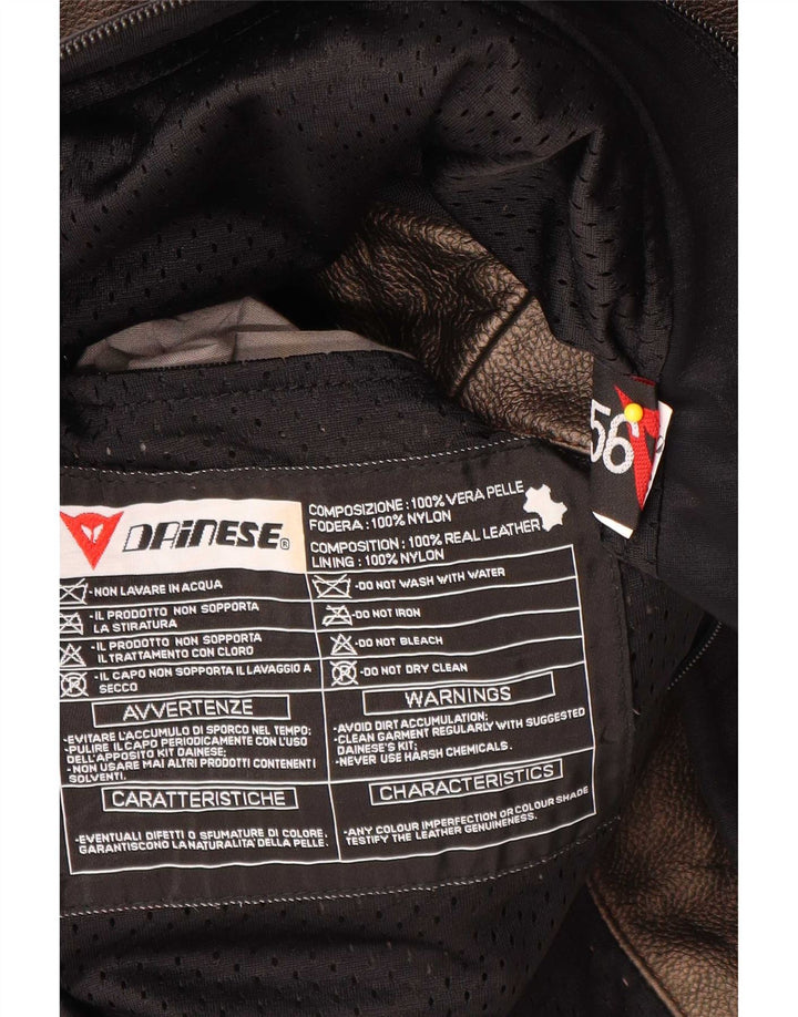 Мужская куртка-гонщик Dainese с графическим рисунком IT 56 XL коричневая с цветными блоками