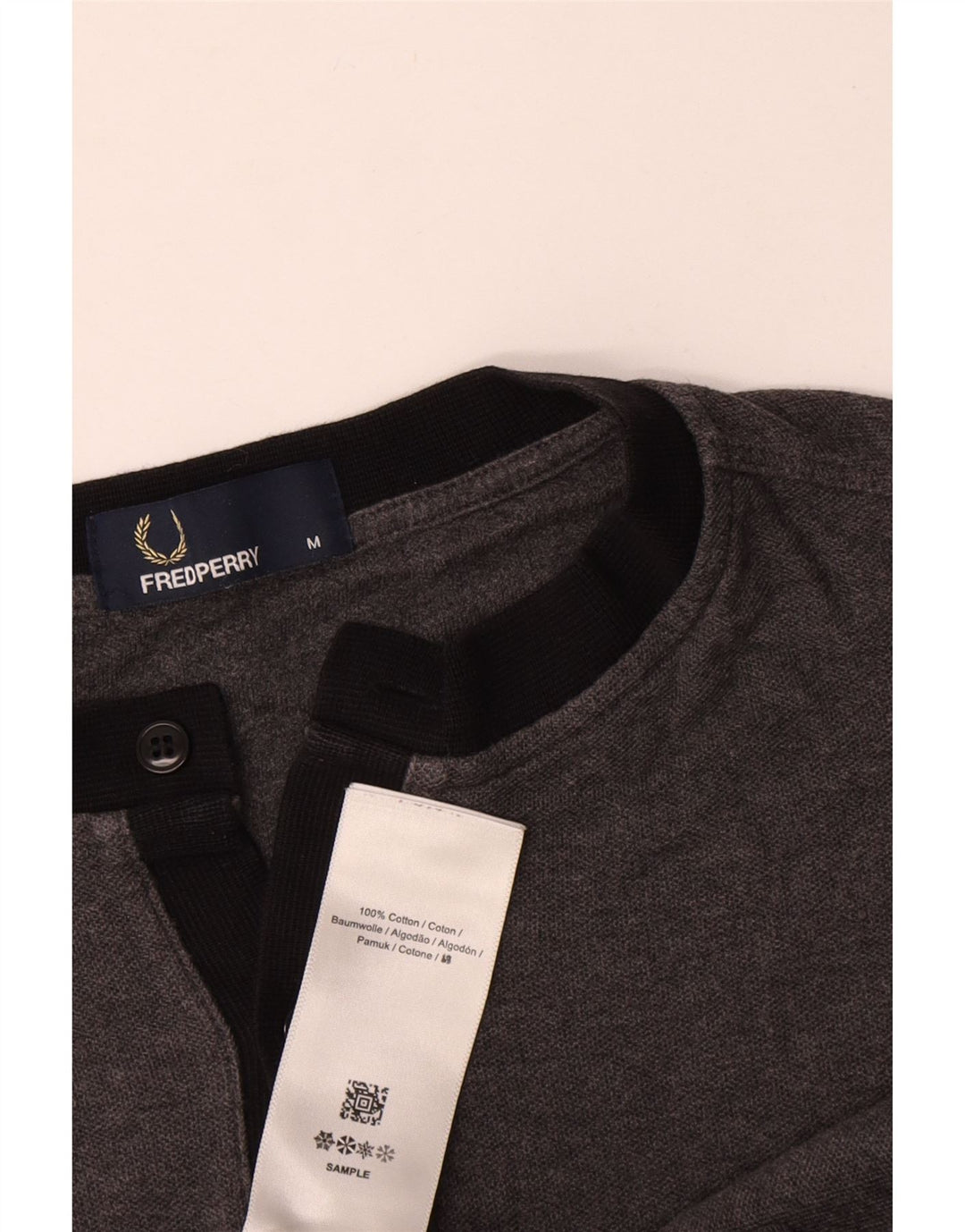 Мужская футболка Fred Perry из хлопка среднего серого цвета