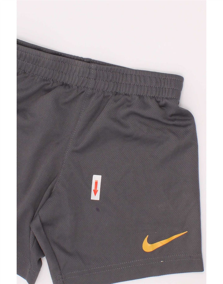 Спортивные шорты Nike для мальчиков 3–4 лет XS, серый полиэстер