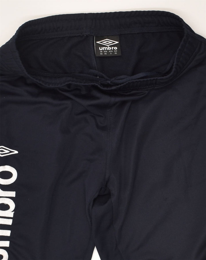 UMBRO Mens Graphic Tracksuit Trousers Joggers XS Navy Blue Polyester | Vintage Umbro | Thrift | Second-Hand Umbro | Used Clothing | Messina Hembry 