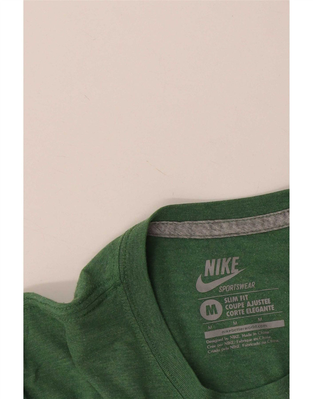 Мужская футболка узкого кроя с графикой Nike, средний зеленый цвет