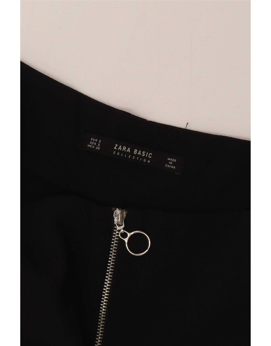 Женские брюки-капри Zara, маленькие W26 L19, черные шелковые