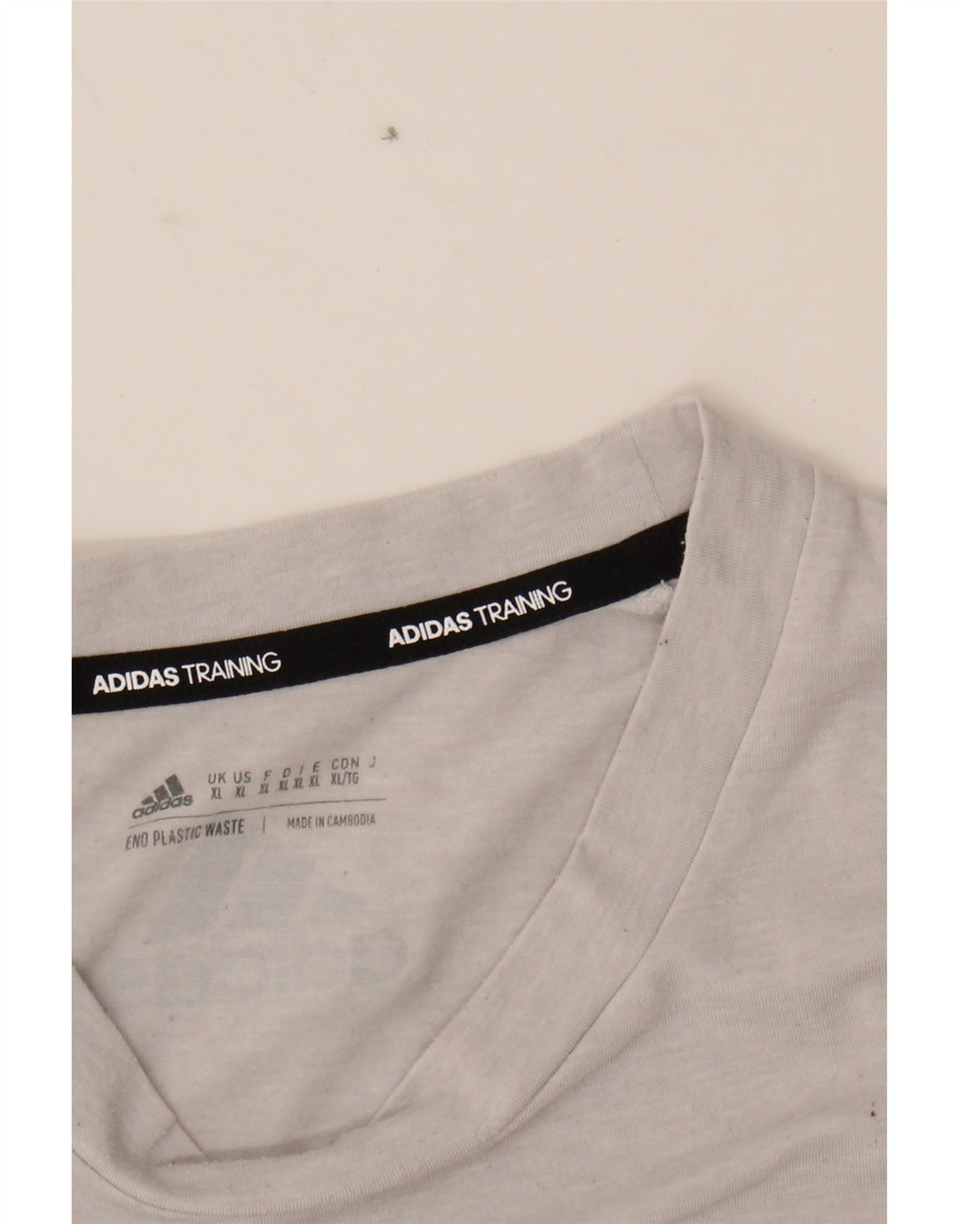 ADIDAS Mens Aeroready Graphic T-Shirt Top XL Grey Polyester Vintage Adidas and Second-Hand Adidas from Messina Hembry 