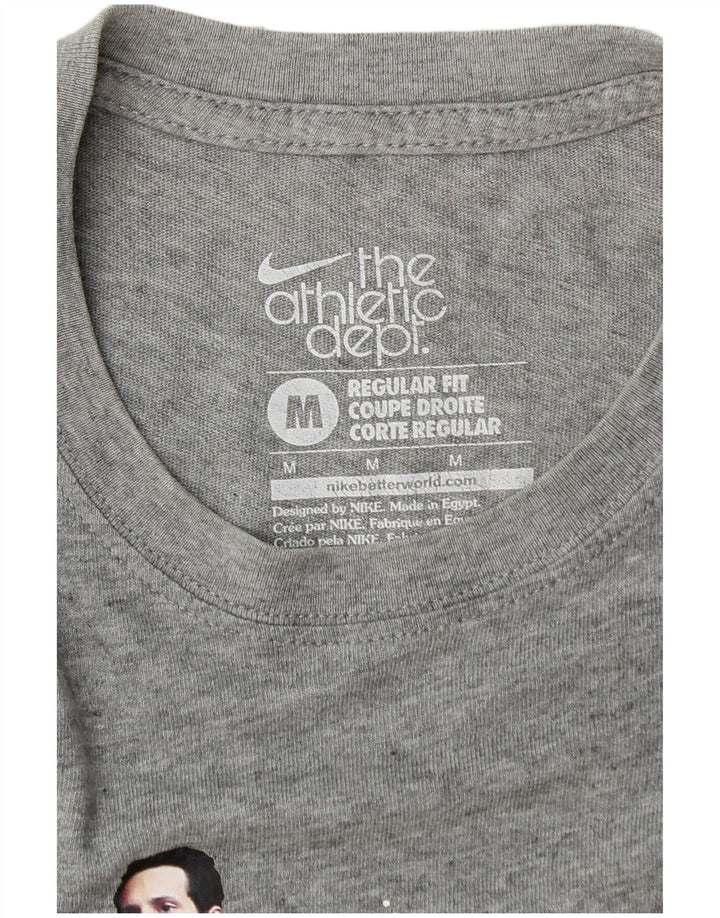 Мужская футболка с рисунком NIKE стандартного кроя, средний серый цвет