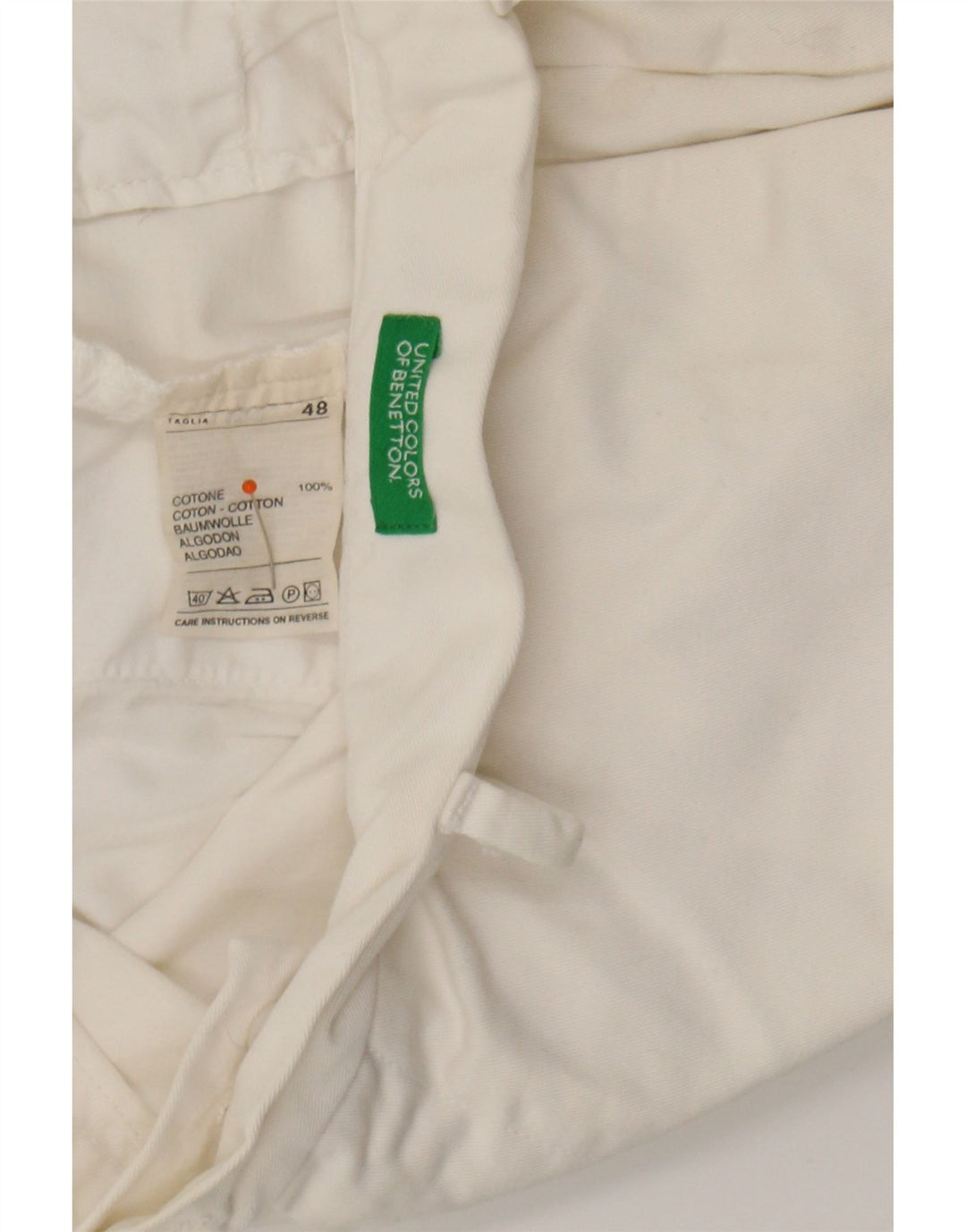 BENETTON Mens Chino Shorts IT 48 Medium W30  White Cotton Vintage Benetton and Second-Hand Benetton from Messina Hembry 