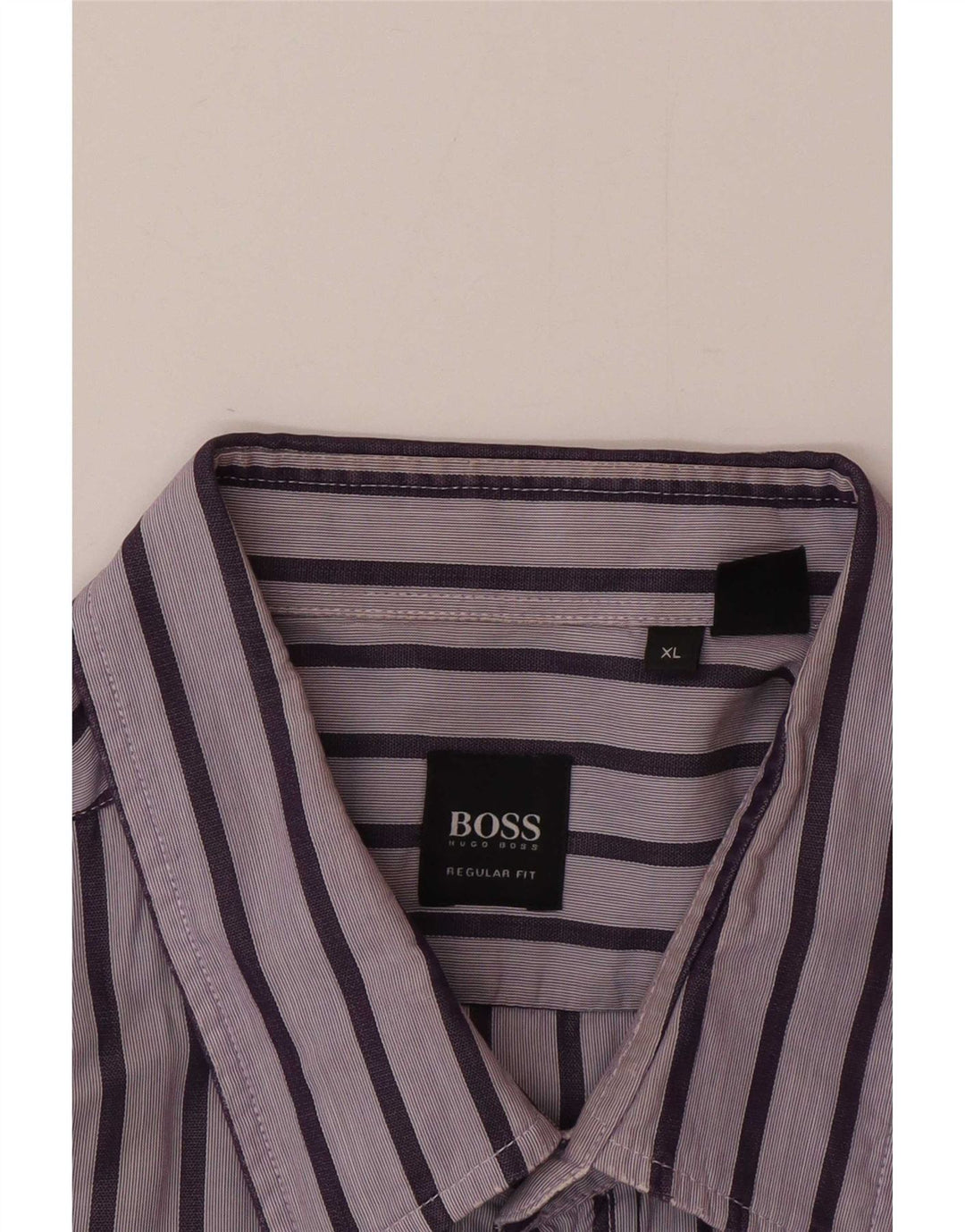 Мужская рубашка обычного кроя Hugo Boss XL в фиолетовую полоску