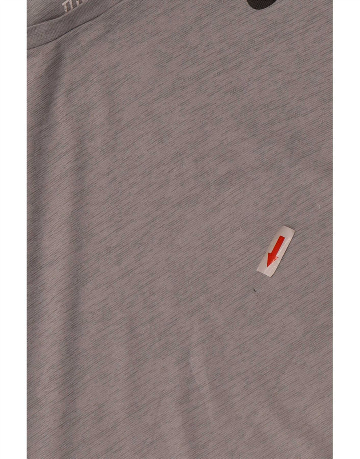 Мужская футболка Nike Dri Fit из полиэстера среднего серого цвета в тонкую полоску