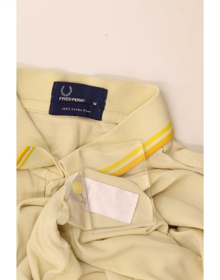 Мужская рубашка-поло Fred Perry из хлопка среднего желтого цвета