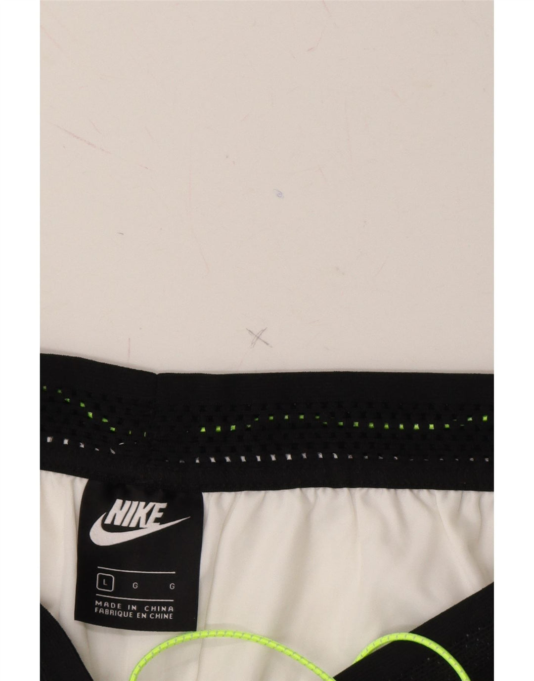 NIKE Mens Sport Shorts Large White Polyester Vintage Nike and Second-Hand Nike from Messina Hembry 