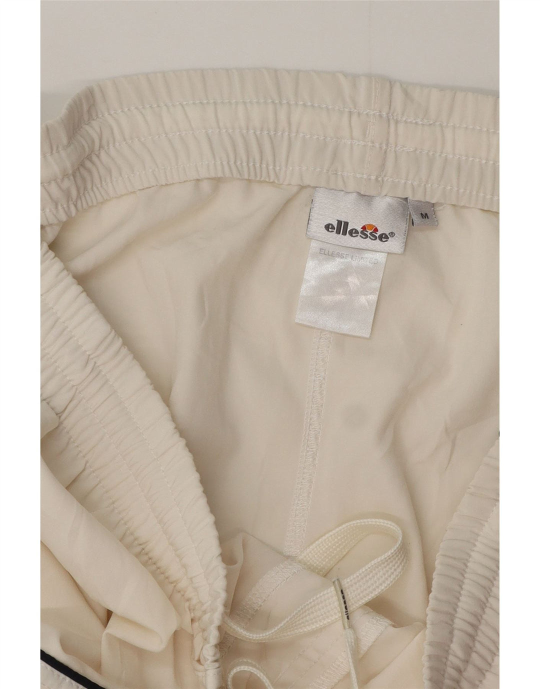 Мужские спортивные шорты Ellesse среднего размера из белого полиэстера