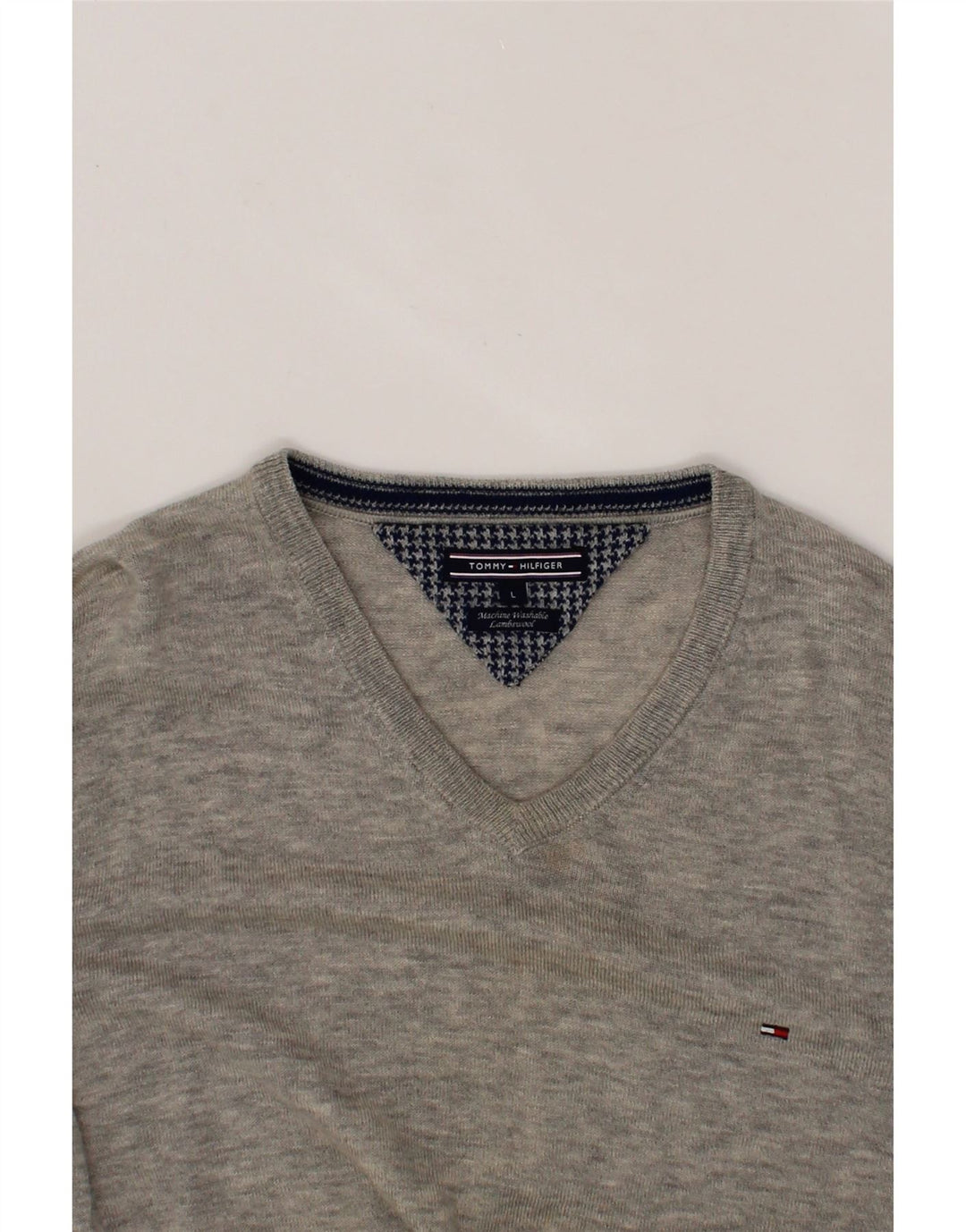 TOMMY HILFIGER Mens V-Neck Jumper Sweater Large Grey Lambswool Vintage Tommy Hilfiger and Second-Hand Tommy Hilfiger from Messina Hembry 