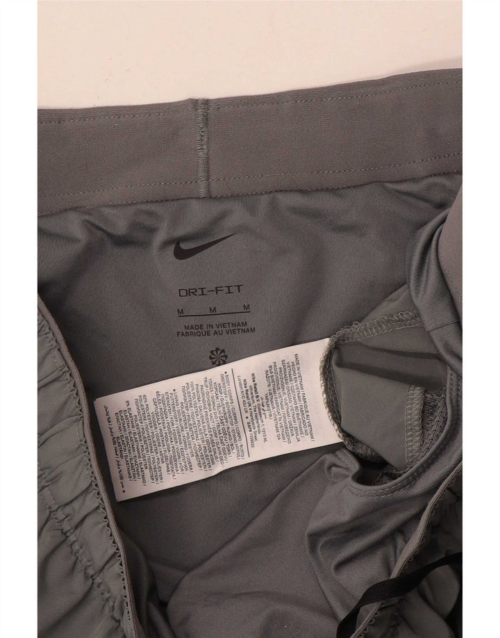Мужские спортивные шорты Nike Dri Fit среднего серого цвета из полиэстера