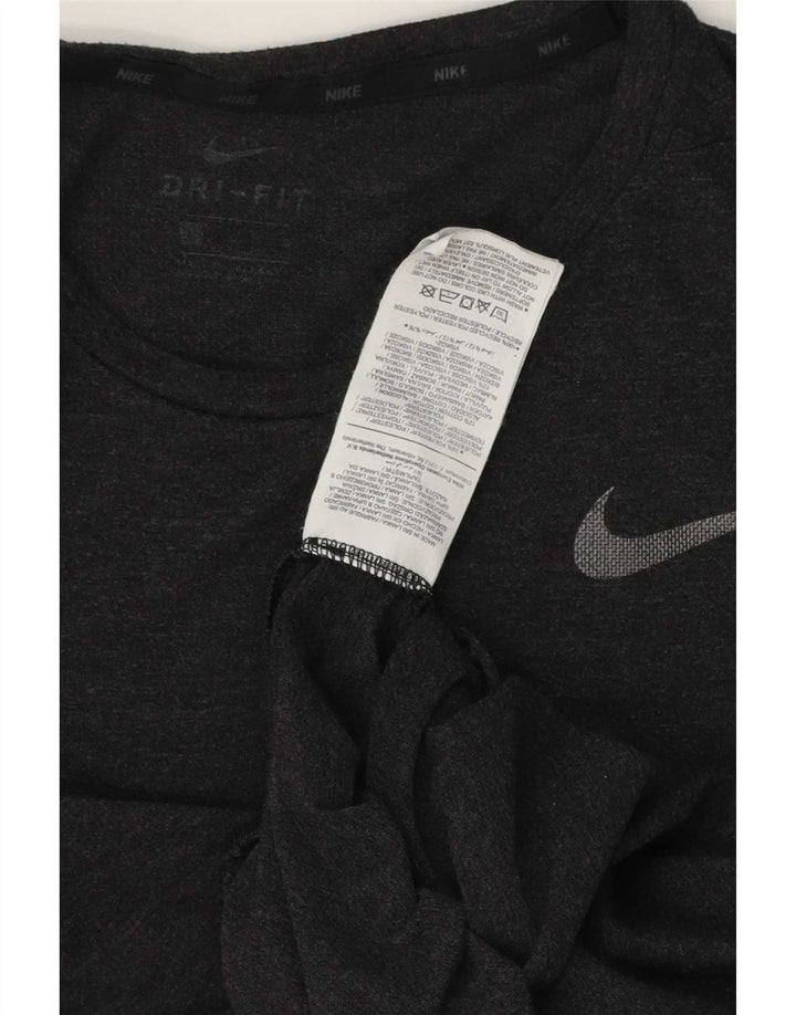 Мужская футболка Nike Dri Fit из полиэстера среднего серого цвета