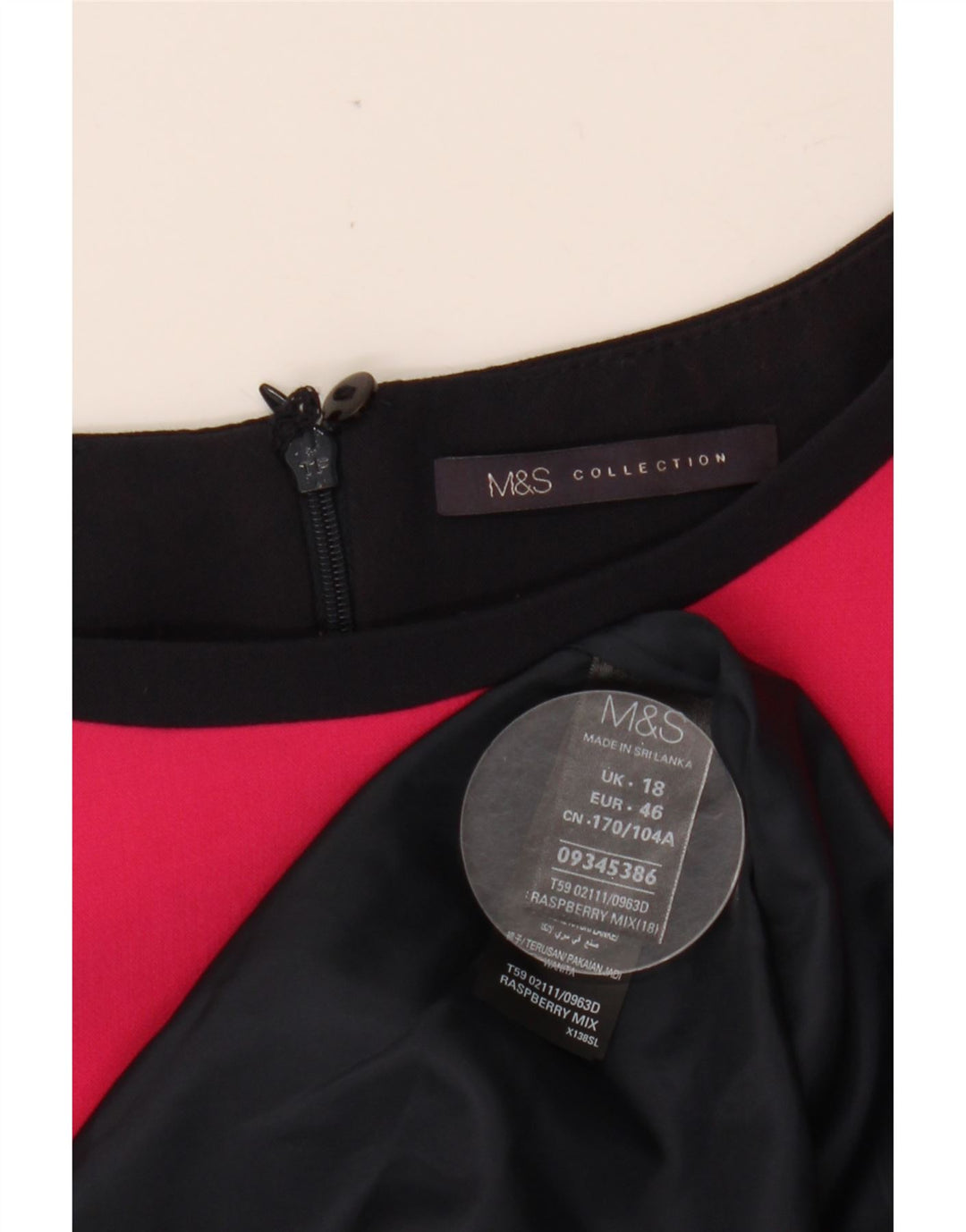 Женское платье-футляр MARKS & SPENCER UK 18 XL, черное, полиэстер с цветными блоками