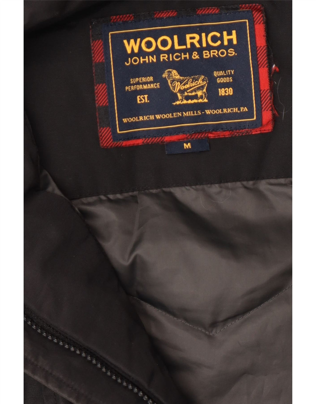 Женская утепленная куртка с капюшоном Woolrich UK 12, средний черный