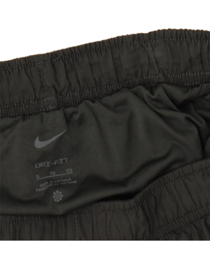 Женские спортивные шорты Nike Dri Fit UK 18 XL, черные