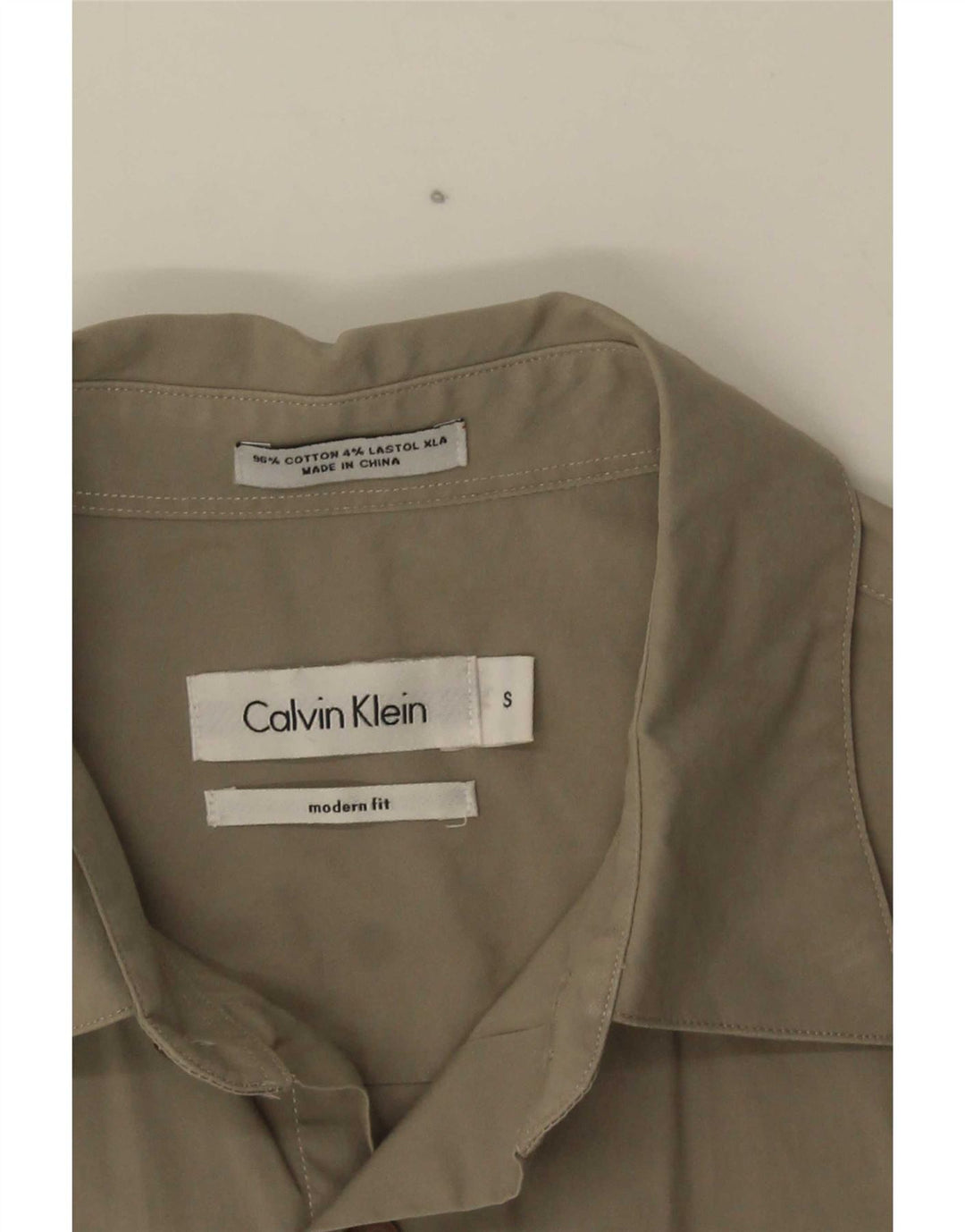 Мужская рубашка современного кроя Calvin Klein, маленький цвет, хлопок цвета хаки