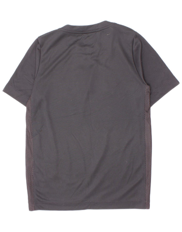 Футболка с графическим рисунком Nike Dri Fit для мальчиков 8–9 лет, маленькая, черная, с цветными блоками