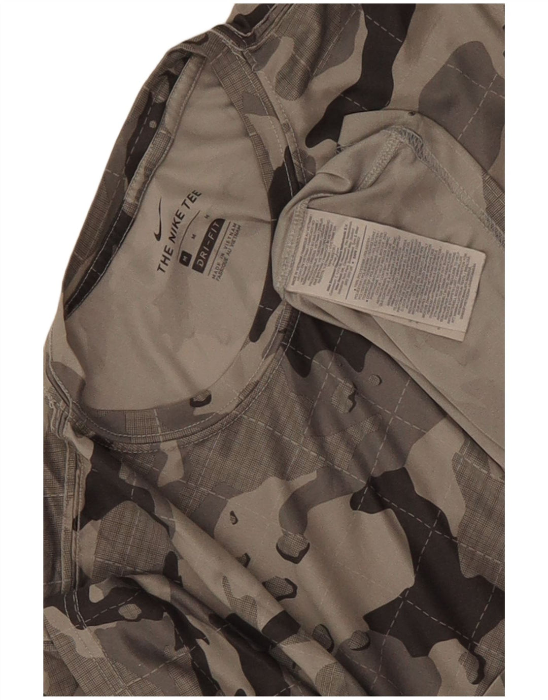 Мужская футболка Nike Dri Fit из полиэстера среднего серого цвета с камуфляжным принтом