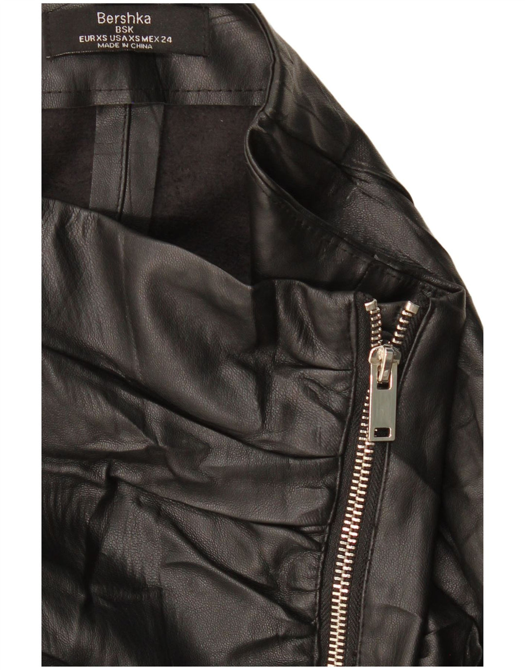 Женская кожаная мини-юбка BERSHKA XS W24, черная