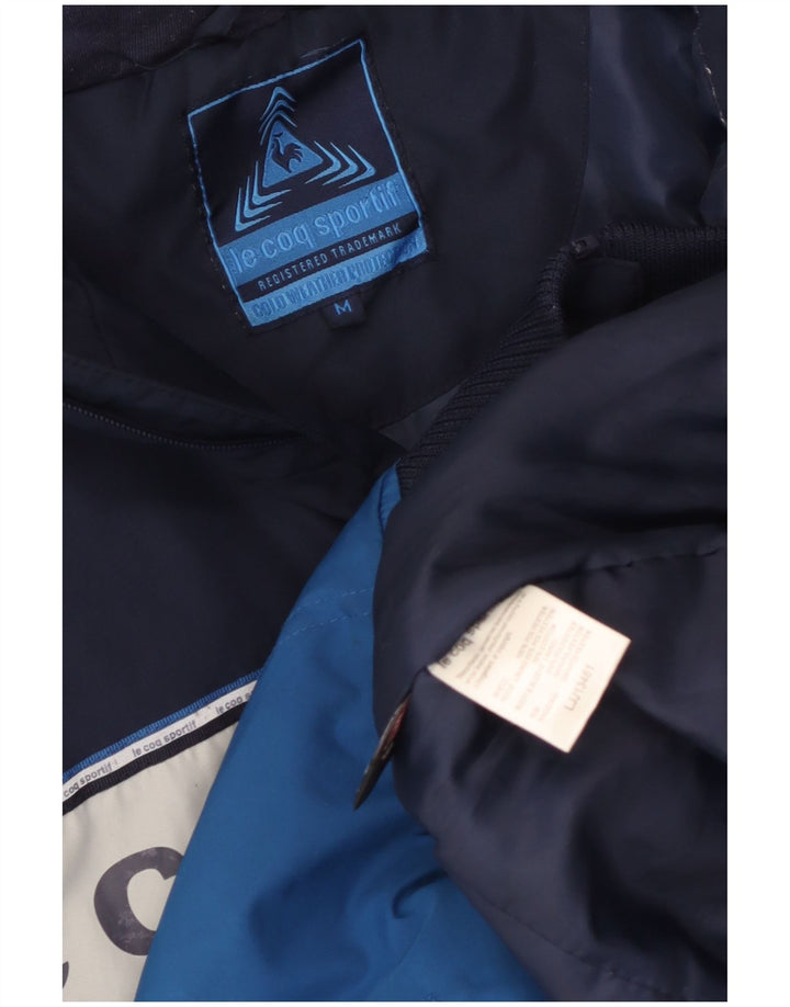 Мужская бомбер Le Coq Sportif с графическим рисунком UK 38, средний синий с цветными блоками