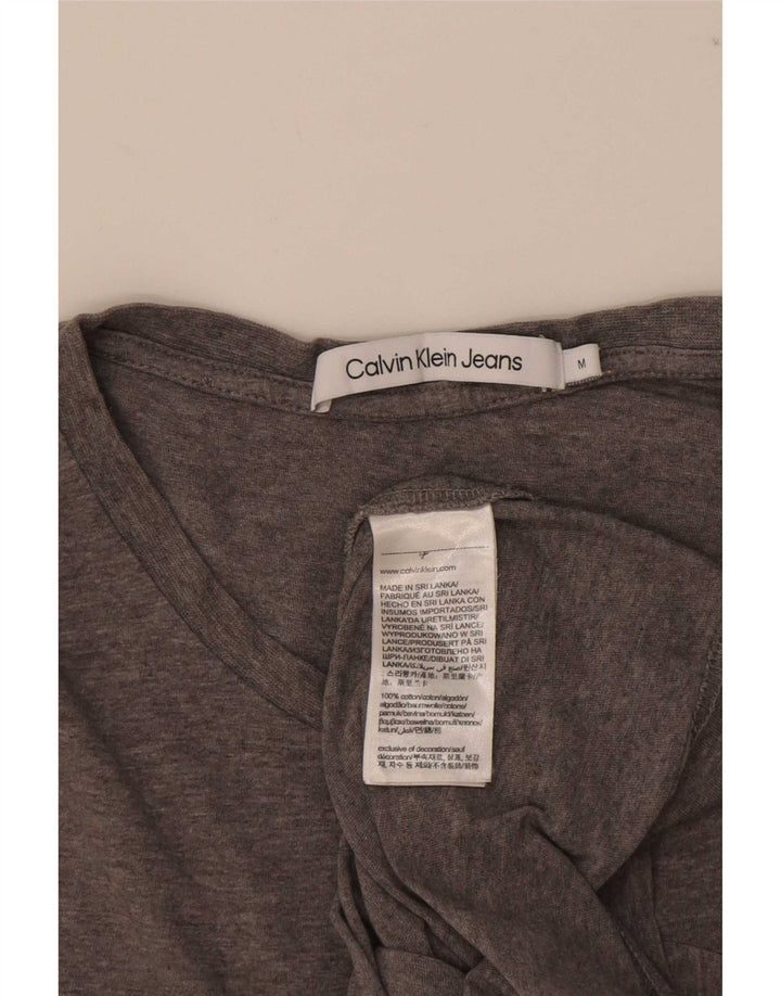 Мужская футболка с рисунком Calvin Klein Jeans среднего серого цвета