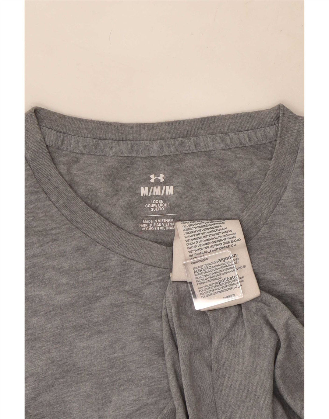 Мужская футболка Under Armour из хлопка среднего серого цвета