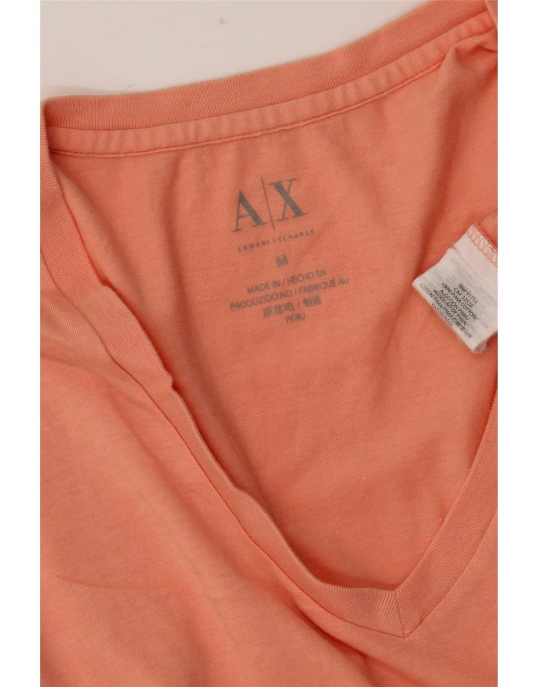 Мужская футболка Armani Exchange из хлопка среднего размера розового цвета