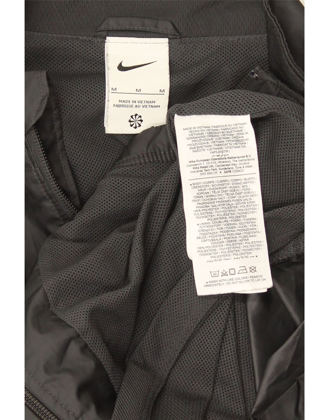 Мужская спортивная куртка Nike среднего размера из полиэстера серого цвета