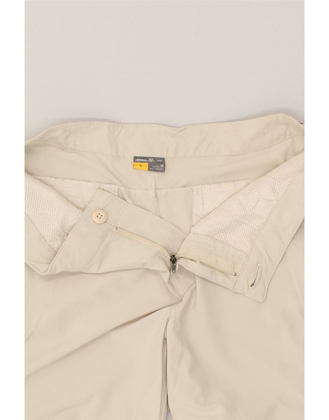 EDDIE BAUER Womens Cargo Shorts US 10 Large W32  Beige Polyester | Vintage Eddie Bauer | Thrift | Second-Hand Eddie Bauer | Used Clothing | Messina Hembry 