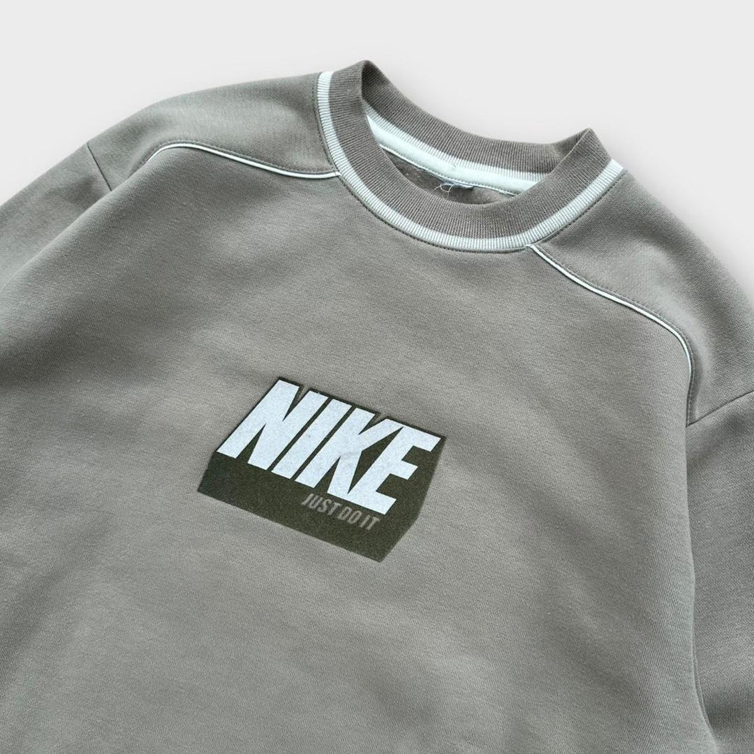 Винтажная толстовка Nike - средний размер