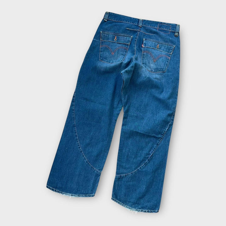 Скрученные джинсы Baggy Levi’s – талия 34.