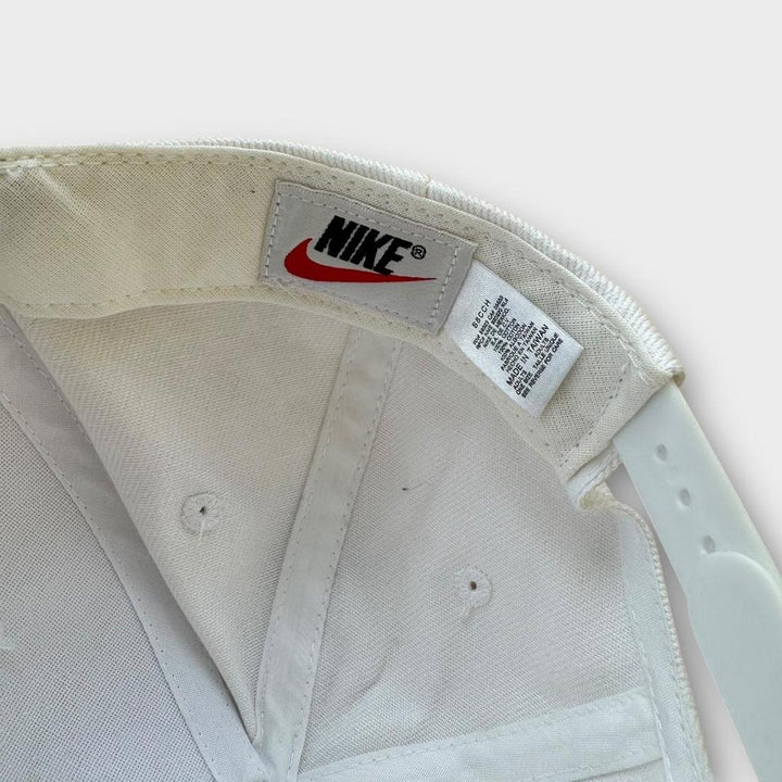 Винтажная кепка Nike — один размер.