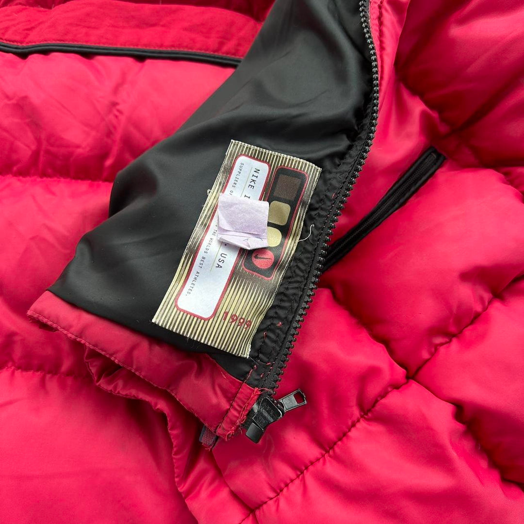 Винтажная пуховик Nike - средний размер