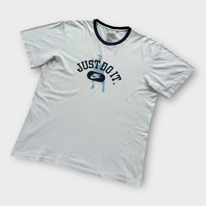 Футболка Nike с графическим рисунком - XL