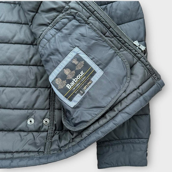 Пуховик Barbour International - маленький