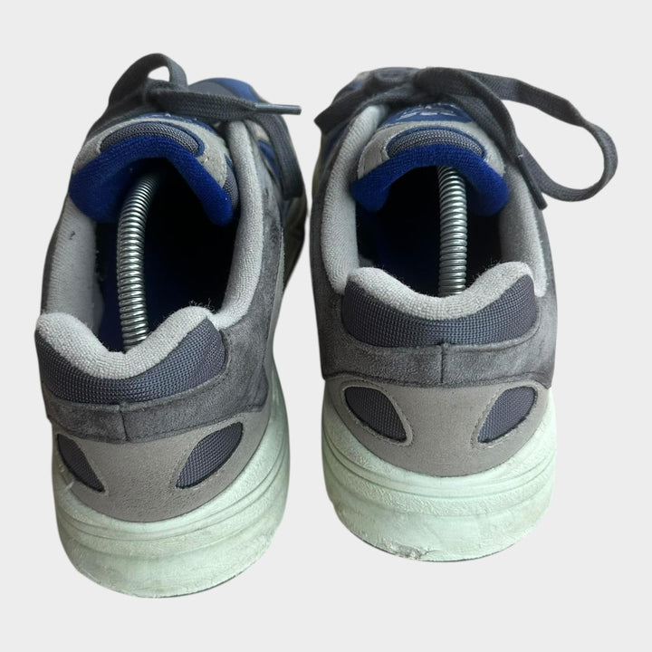 Кроссовки Adidas Yung-1 - UK10