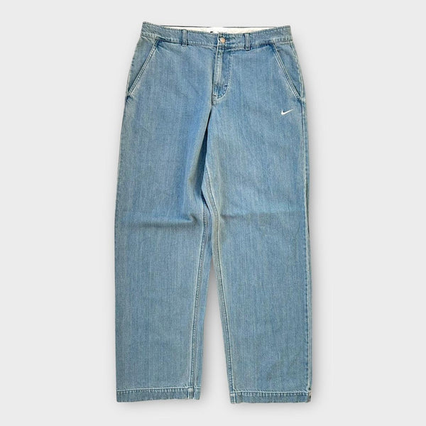 Джинсы Nike SB из денима, талия 34 дюйма.