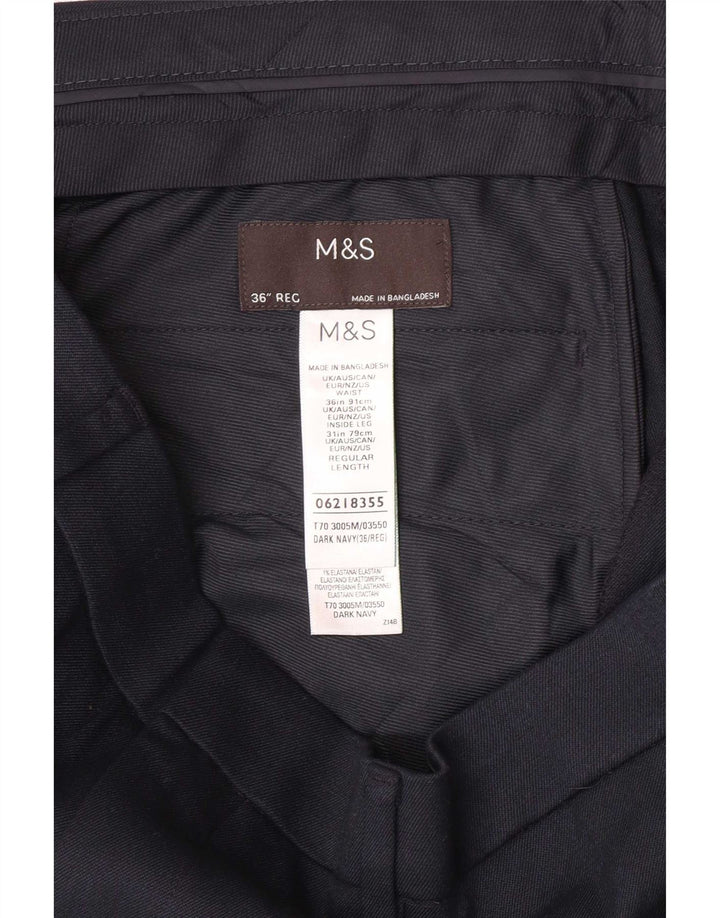 Мужские брюки стандартного костюма Marks & Spencer W36 L31 темно-синего цвета из полиэстера