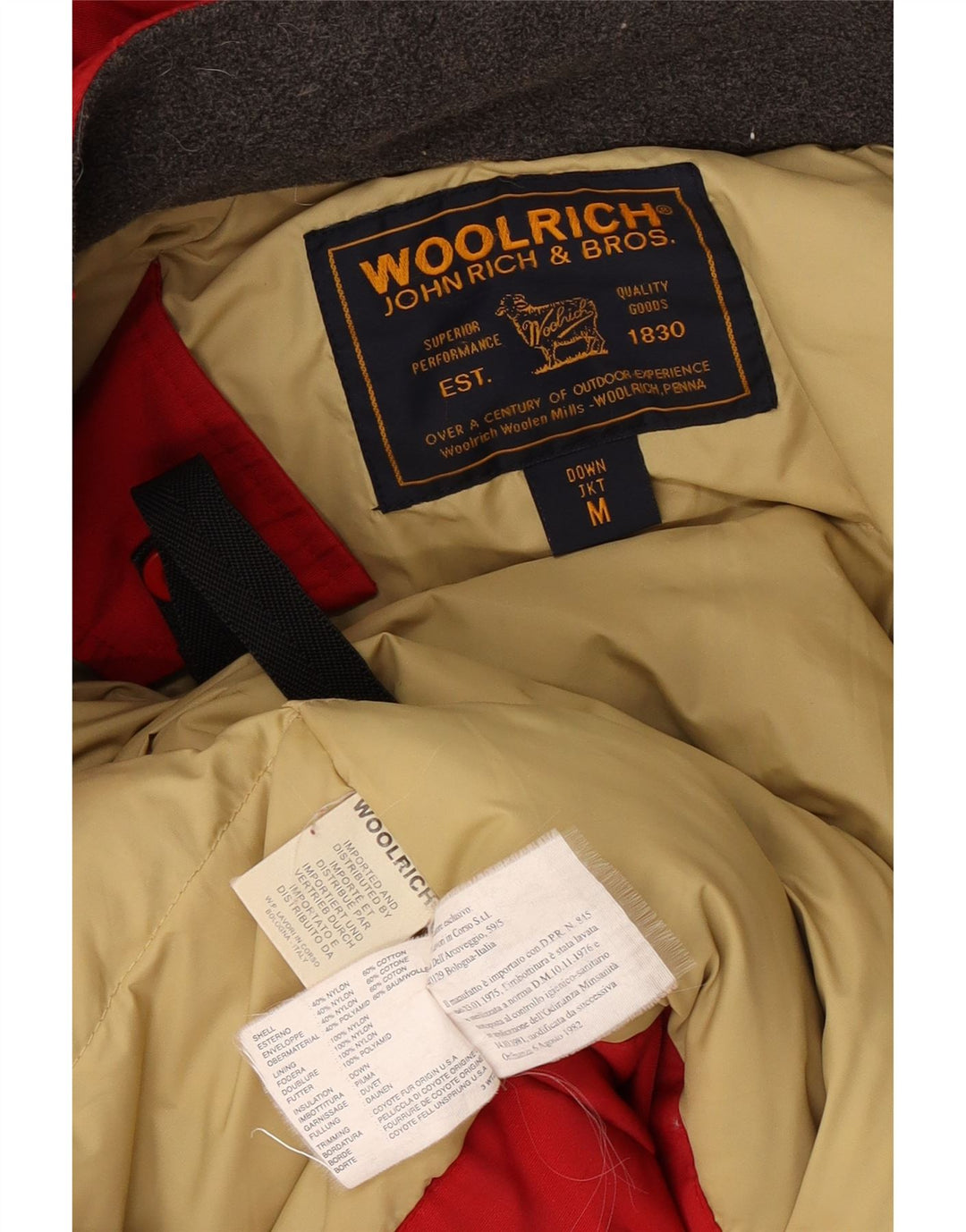 Женская утепленная куртка Woolrich с капюшоном UK 14, средний красный нейлон