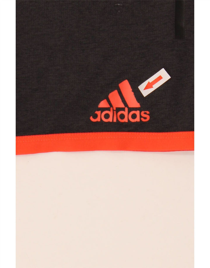 Мужские спортивные шорты Adidas с графическим рисунком среднего серого цвета с цветными блоками
