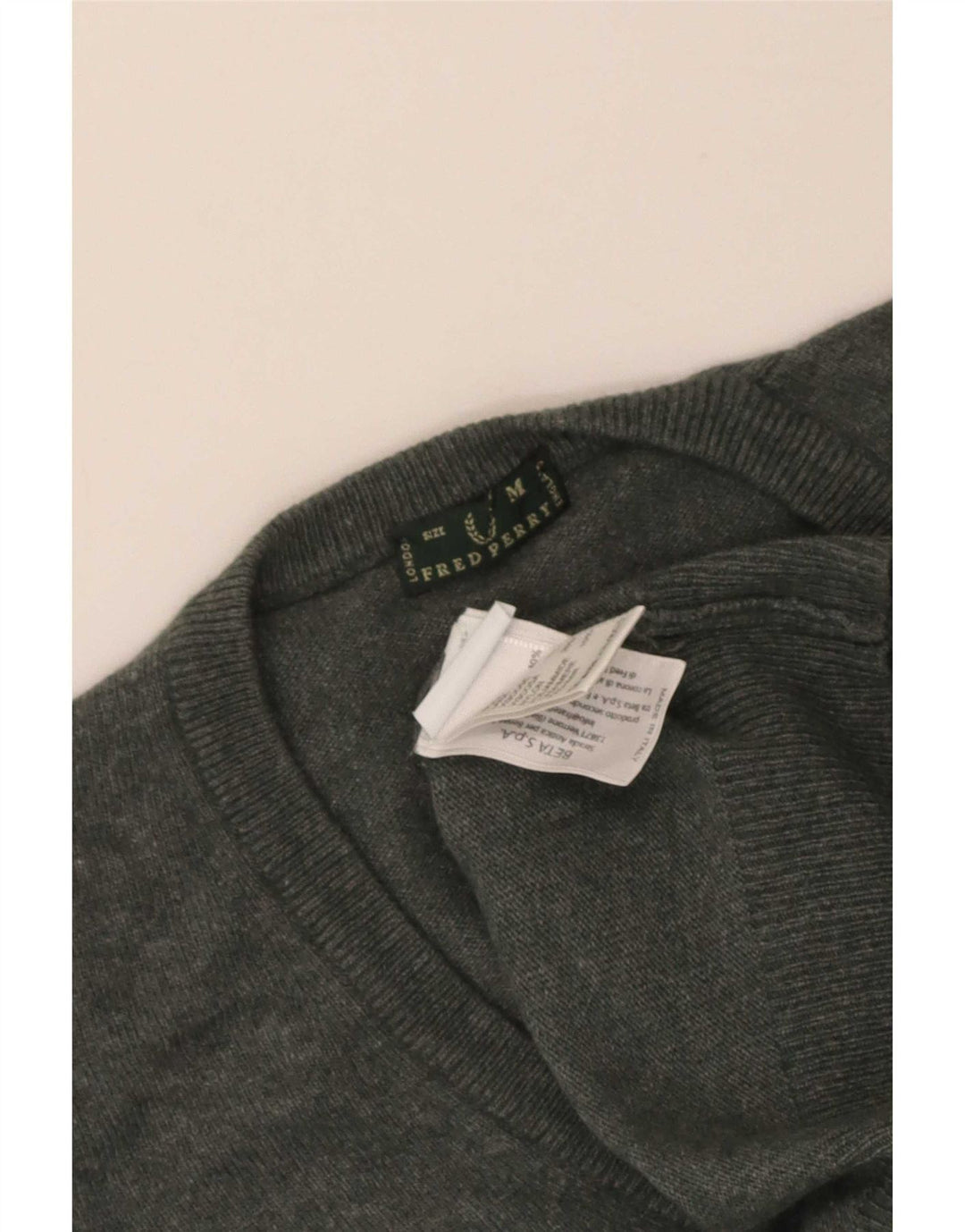 Женский джемпер с v-образным вырезом Fred Perry UK 12, шерсть среднего серого цвета
