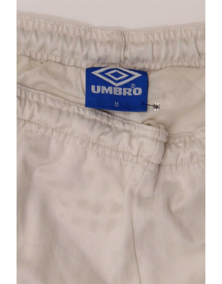 Мужские спортивные шорты Umbro, средний белый цвет, полиэстер с цветными блоками