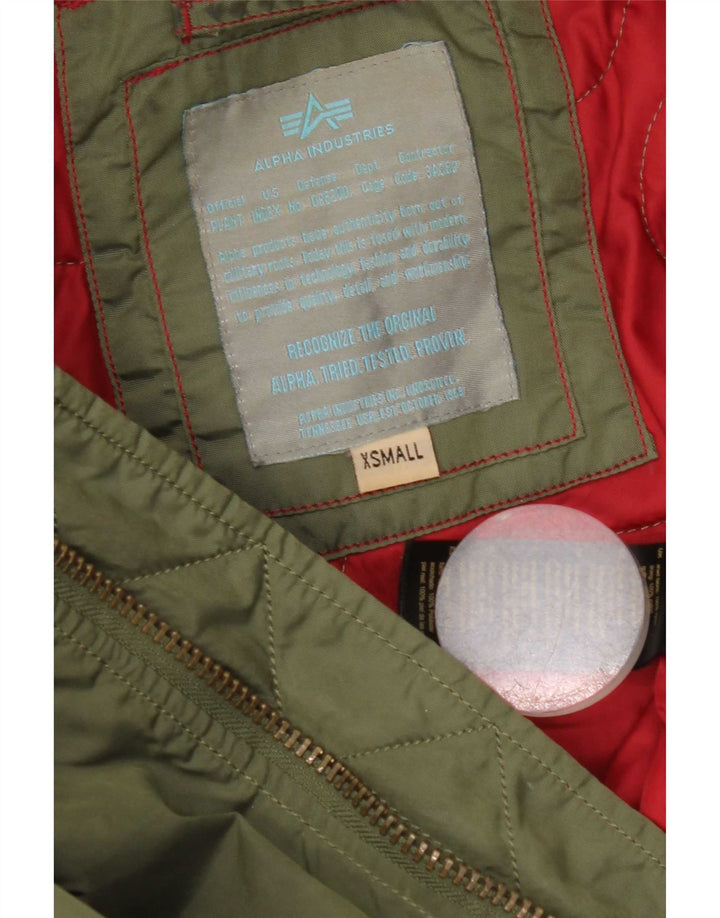 Женский бомбер с графическим рисунком Alpha Industries UK 6 XS Зеленый нейлон