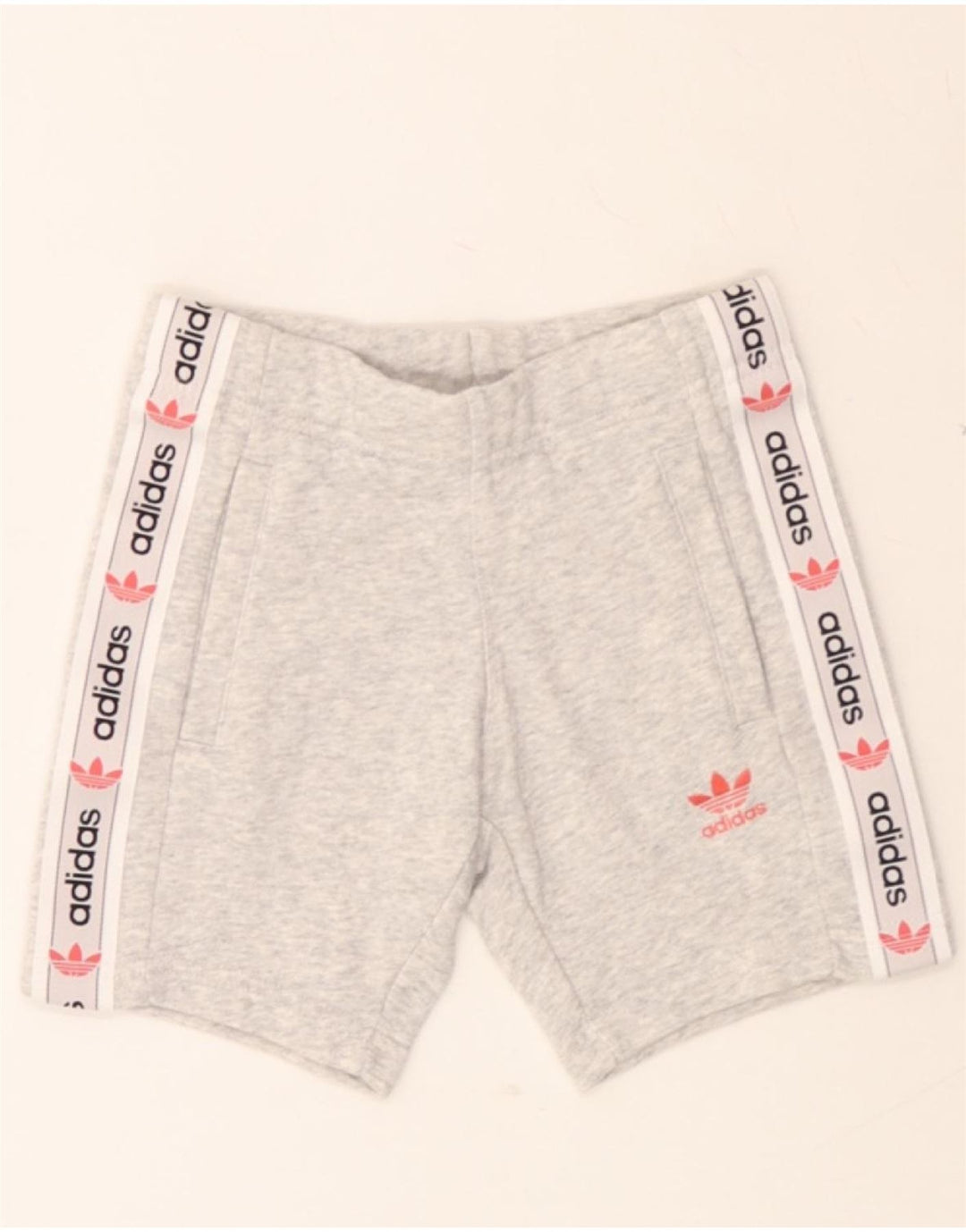 ADIDAS Boys Graphic Sport Shorts 5-6 Years Medium Grey Cotton Vintage Adidas and Second-Hand Adidas from Messina Hembry 