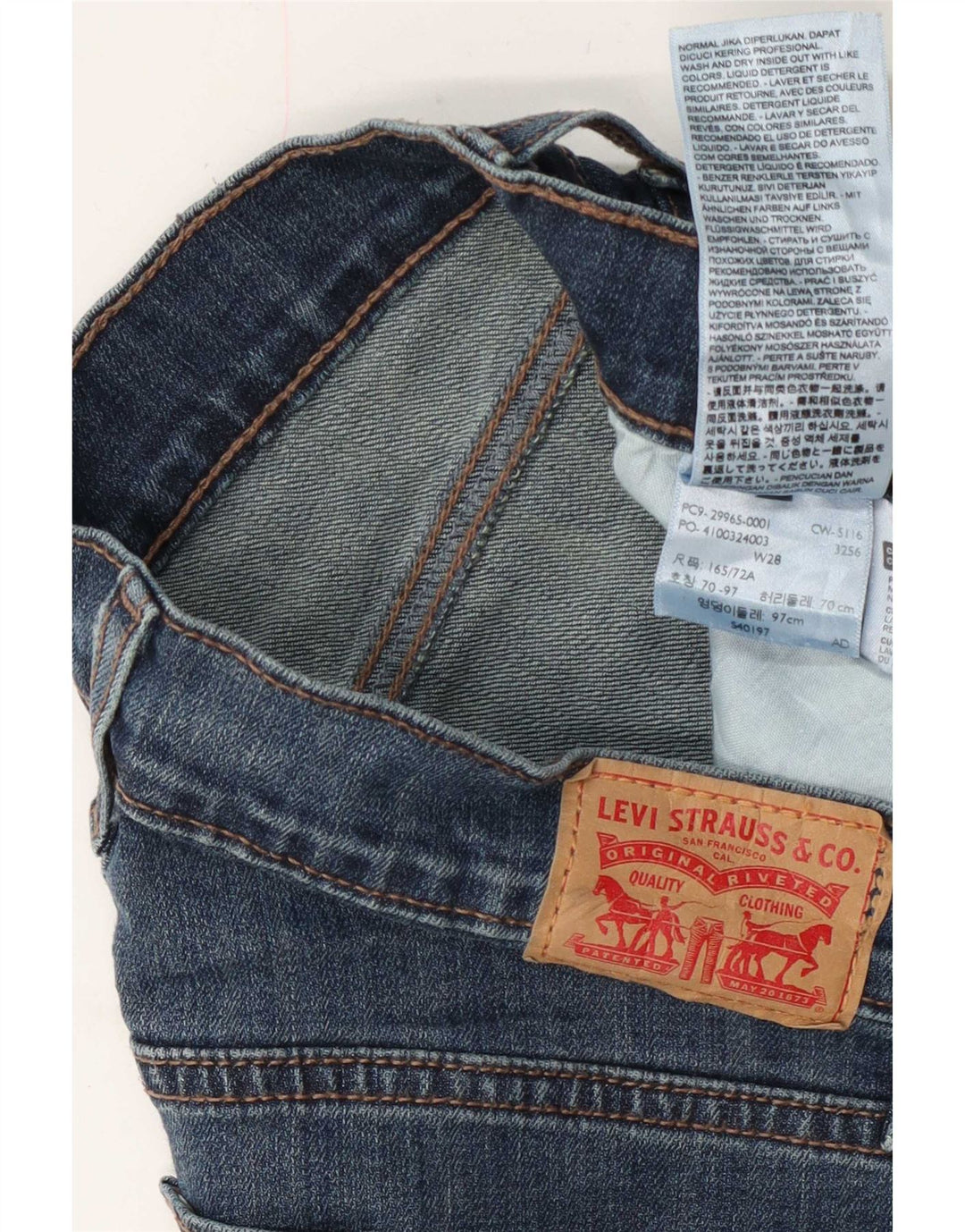 Женские джинсовые шорты Levi's W28, хлопковые, среднего синего цвета