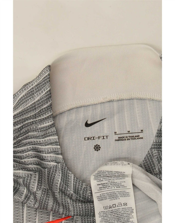 Мужская футболка Nike из полиэстера среднего серого цвета в полоску