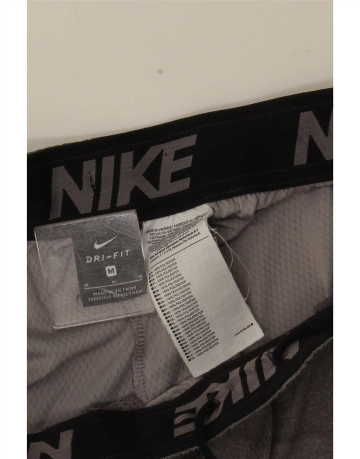 Мужские спортивные шорты Nike Dri Fit среднего серого цвета из полиэстера