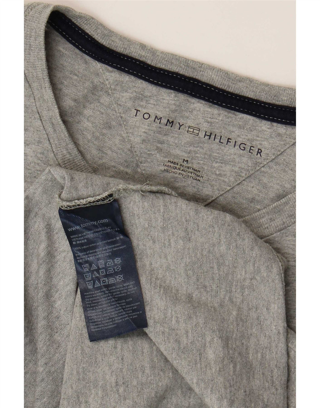 Мужская футболка Tommy Hilfiger из хлопка среднего серого цвета