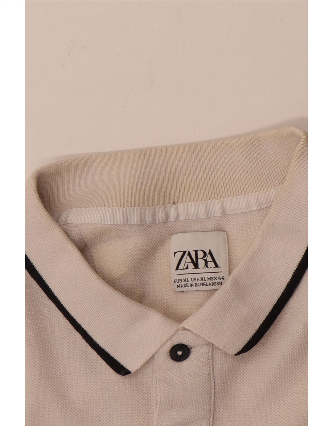 Мужская рубашка-поло Zara XL белого цвета с цветными блоками